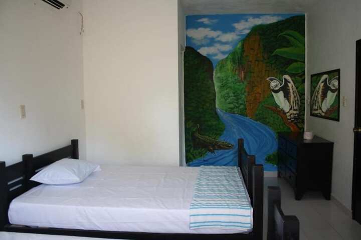 Room 4 of 18