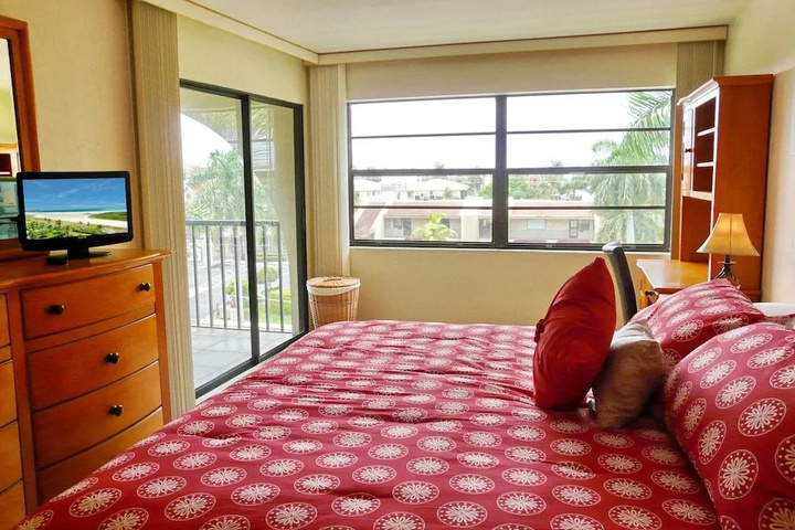 Room 2 of 17