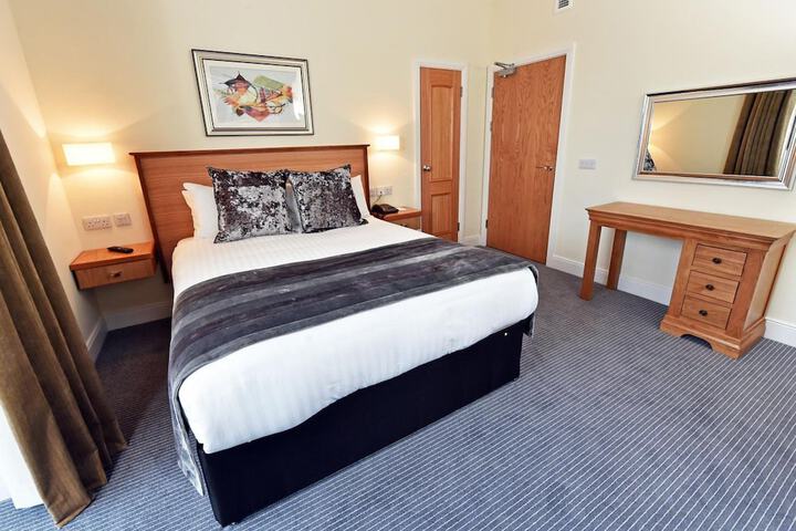 Room 20 of 38