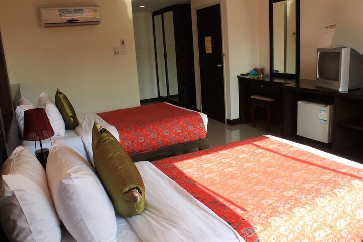 Room 15 of 39