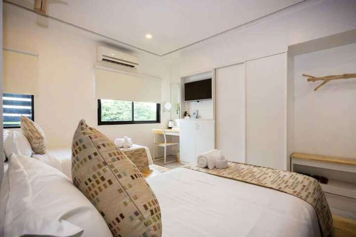 Room 28 of 89