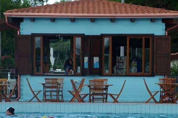Pool 19 of 26