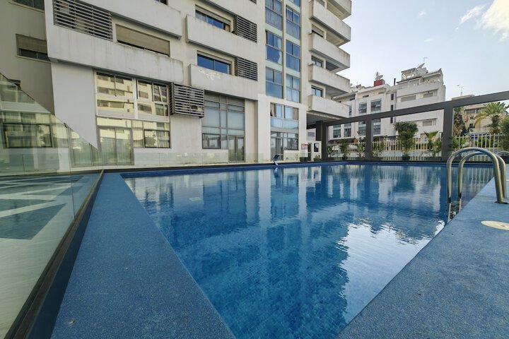 Pool 338 of 404