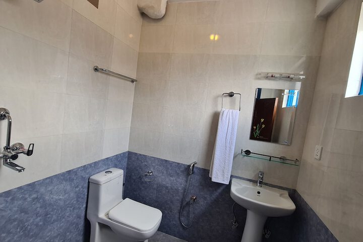 Room 14 of 20