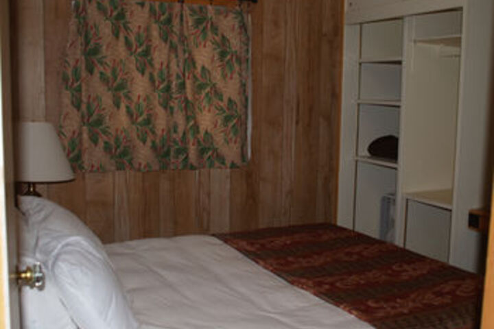 Room 10 of 46