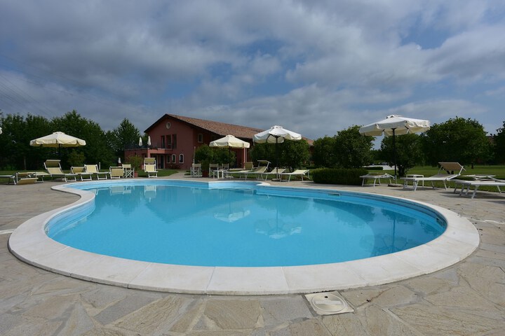 Pool 27 of 43