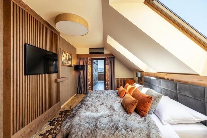 General 94 of 100
