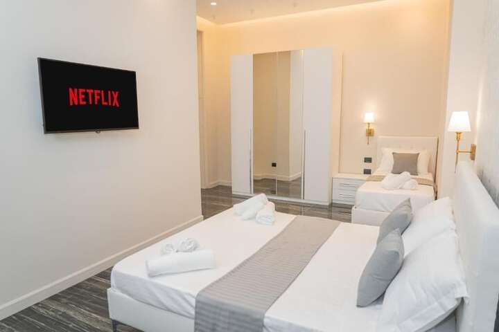 Room 35 of 66