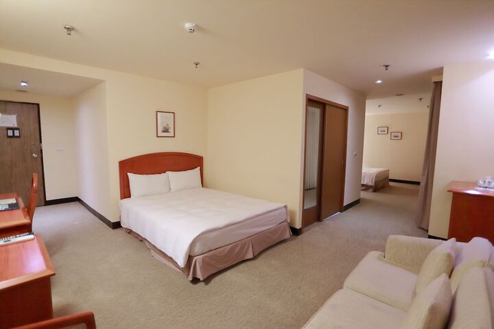 Room 36 of 203