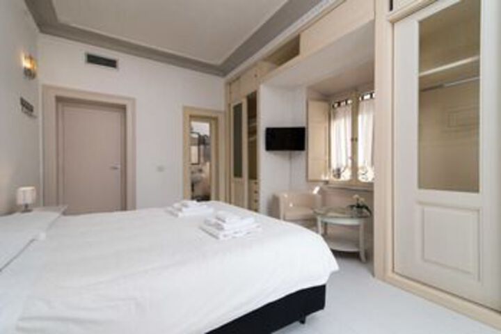 Room 41 of 153