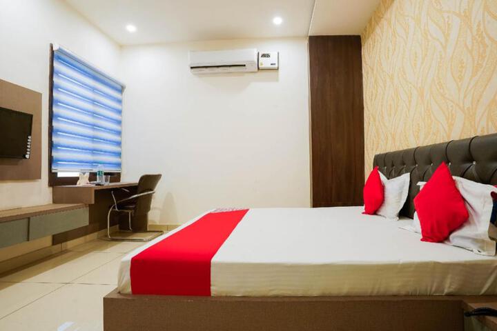 OYO 91505 Airport Hotel