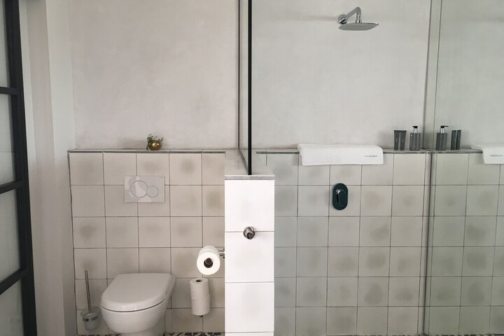 Clean Restrooms