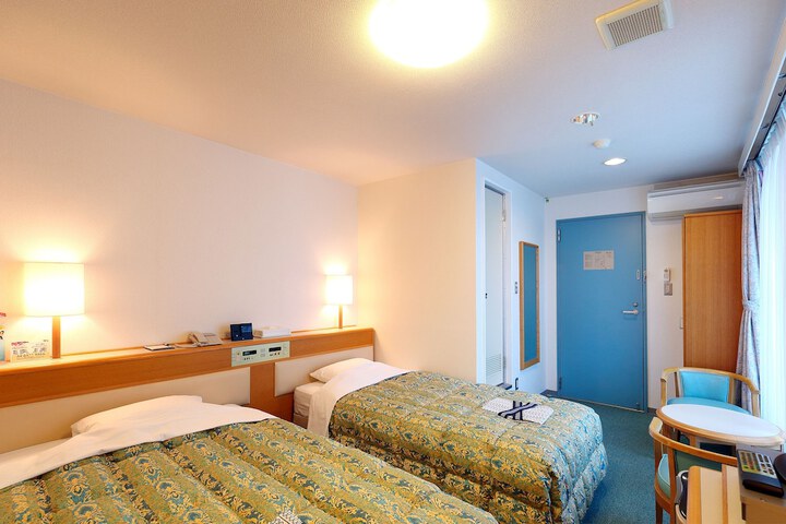 Room 12 of 45