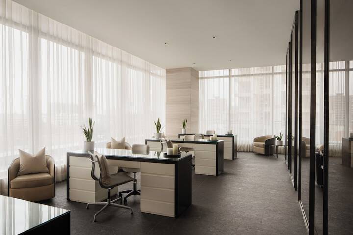 Nail salon