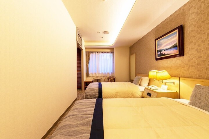 Room 25 of 121