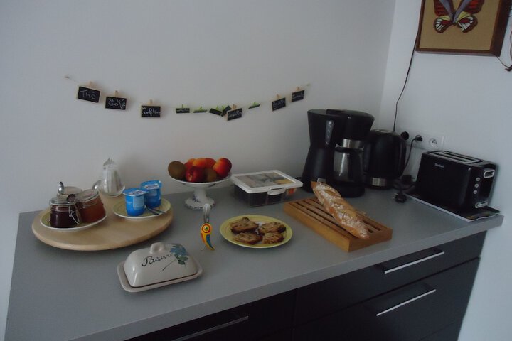 Breakfast/Coffee Service 12 of 16