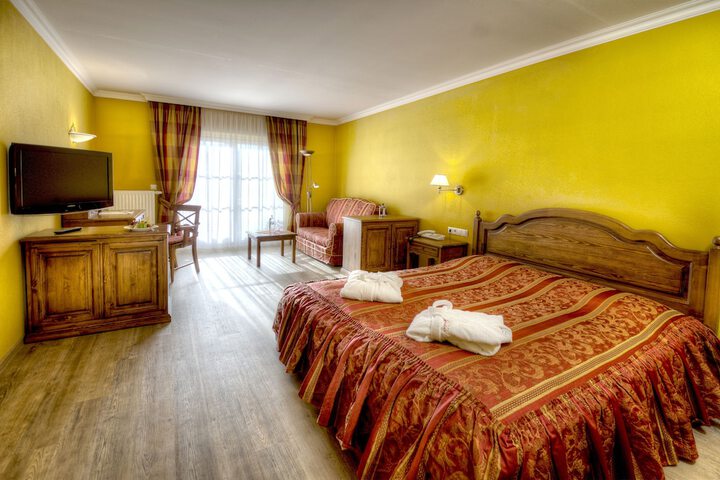 Room 6 of 31