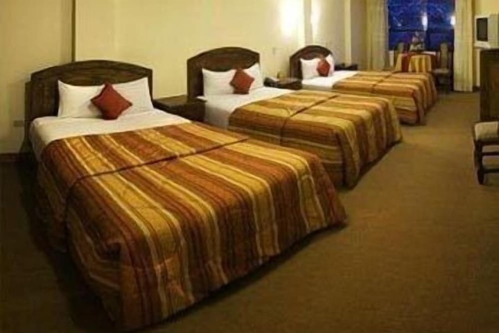 Room 10 of 20