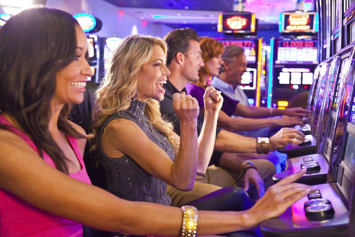 Entertainment 16 of 28