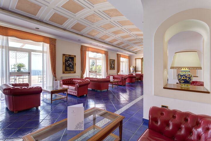 Hotel Interior 4 of 116