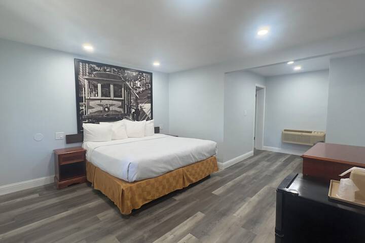 Room 19 of 60
