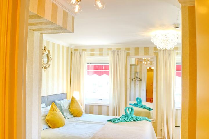 Room 41 of 334