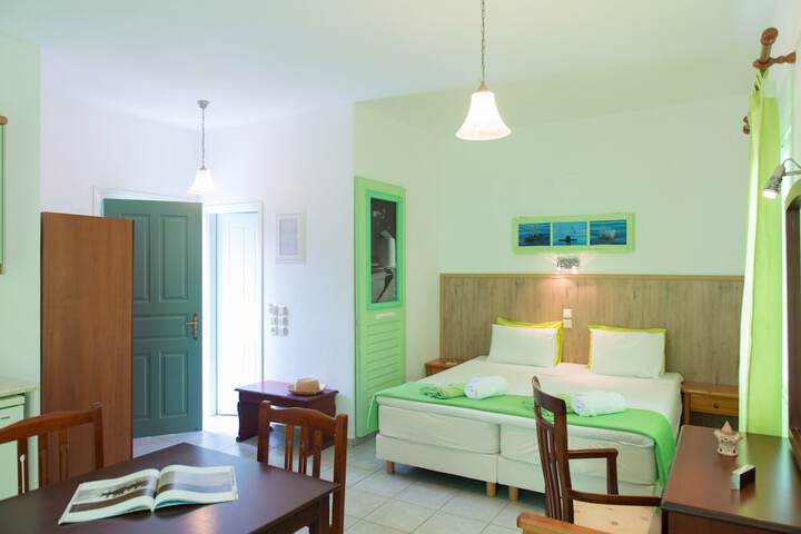 Room 58 of 195