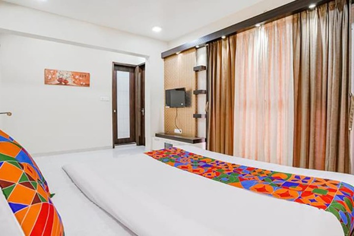 Room 18 of 42