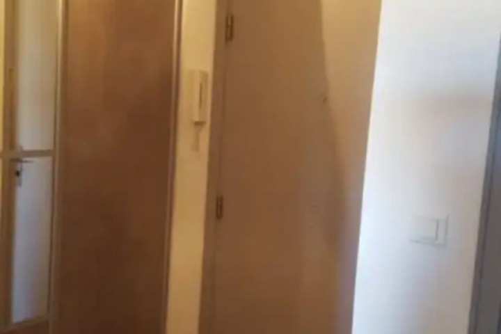 Room 9 of 14