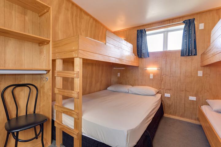 Room 7 of 59