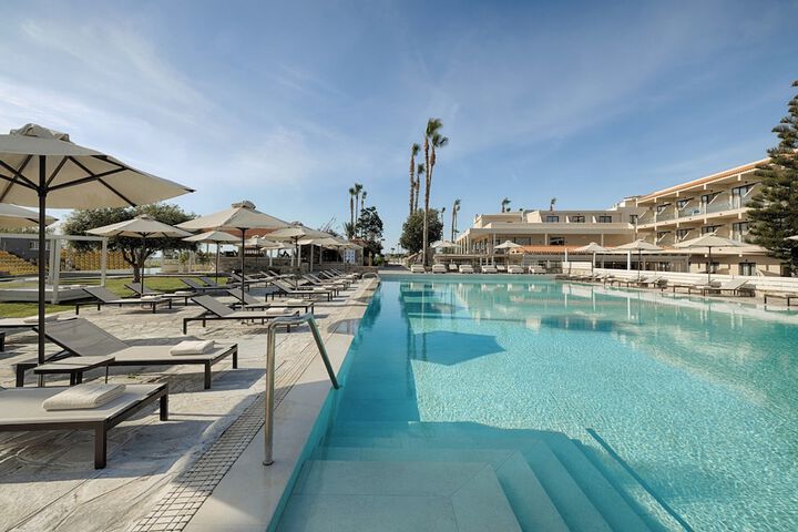 Pool 63 of 128