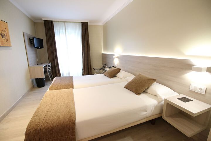 Room 10 of 47