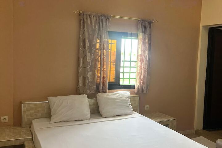 Room 12 of 23