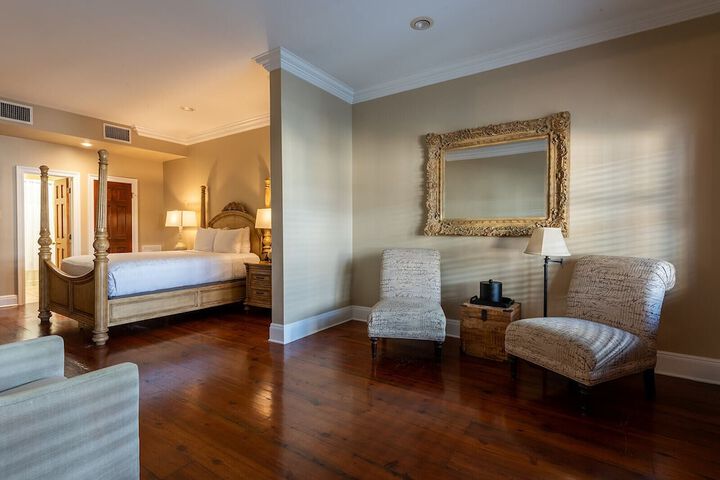 Room 30 of 59
