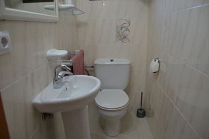 Room 4 of 42