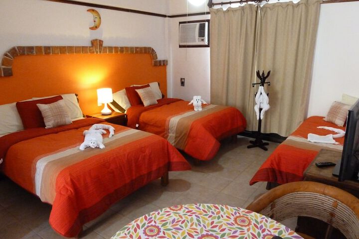 Room 12 of 138