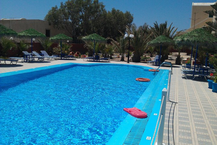 Hotel Pool