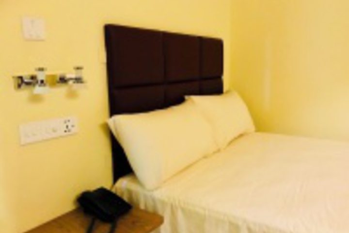 Room 186 of 228