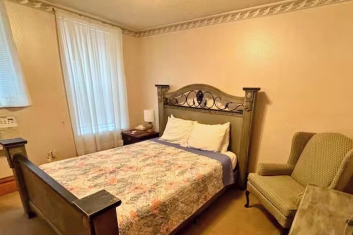 Room 13 of 41