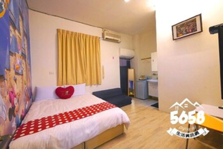 Room 25 of 46