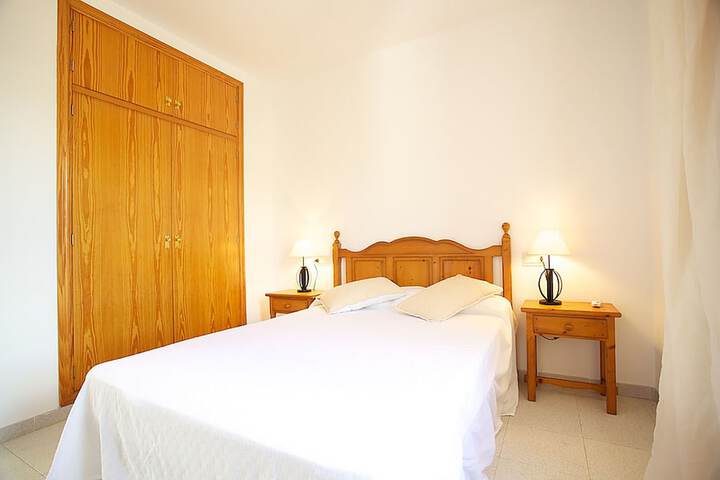 Room 9 of 41