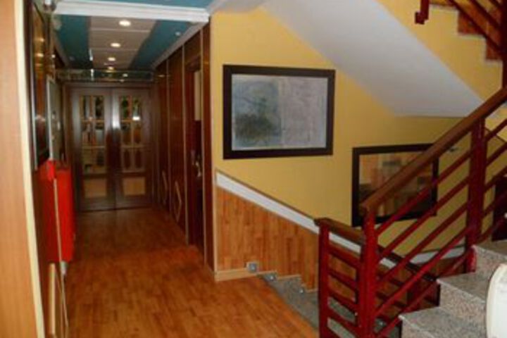 Hotel 17 of 40