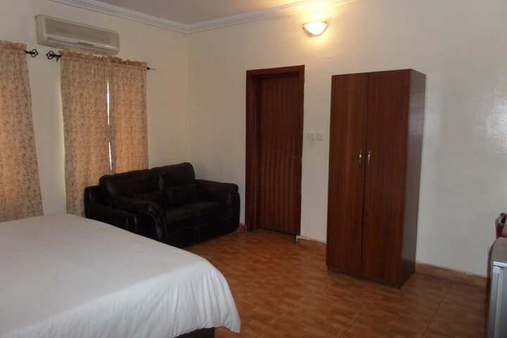 Room 7 of 29