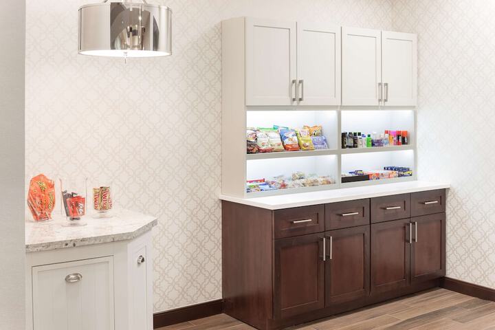 Snack bar