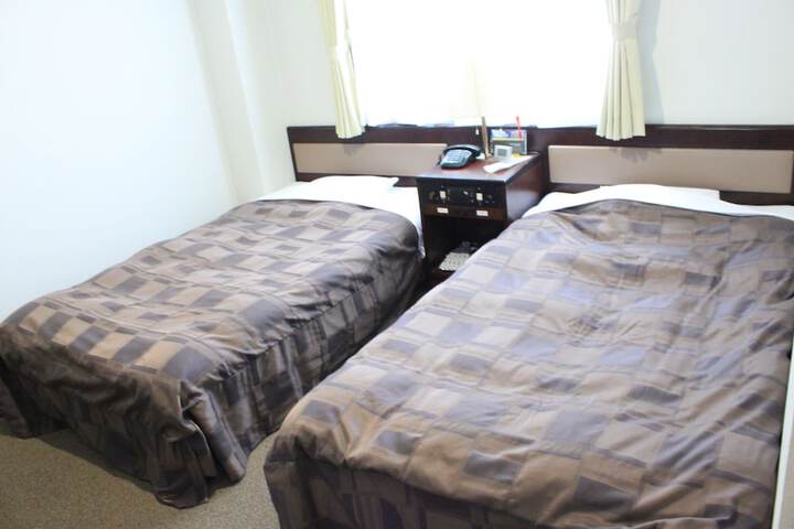 Room 3 of 19