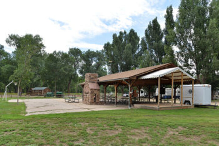 Property Grounds 18 of 19