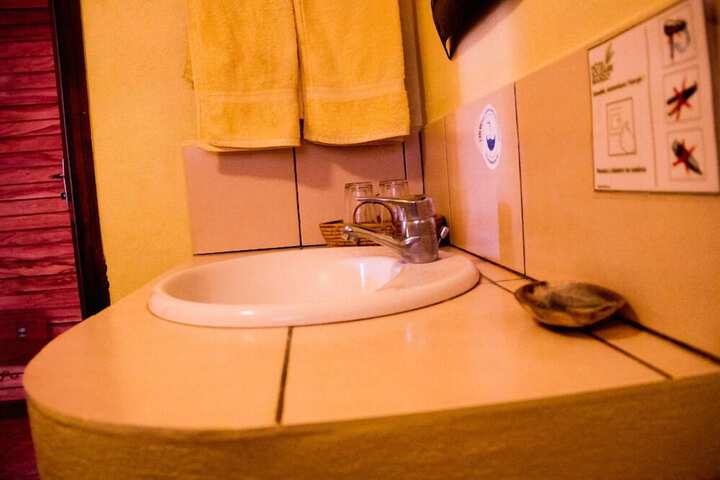 Room 14 of 42