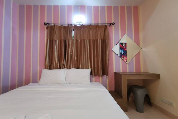 Room 10 of 79