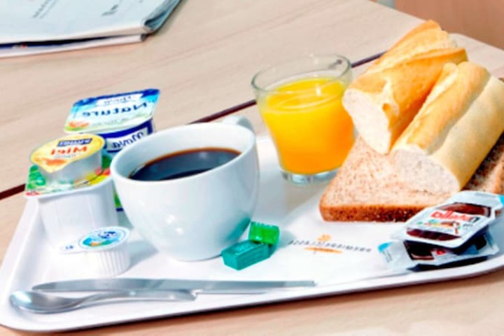 Breakfast/Coffee Service 15 of 31