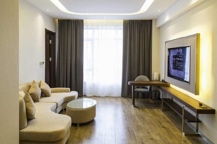 Room 14 of 44